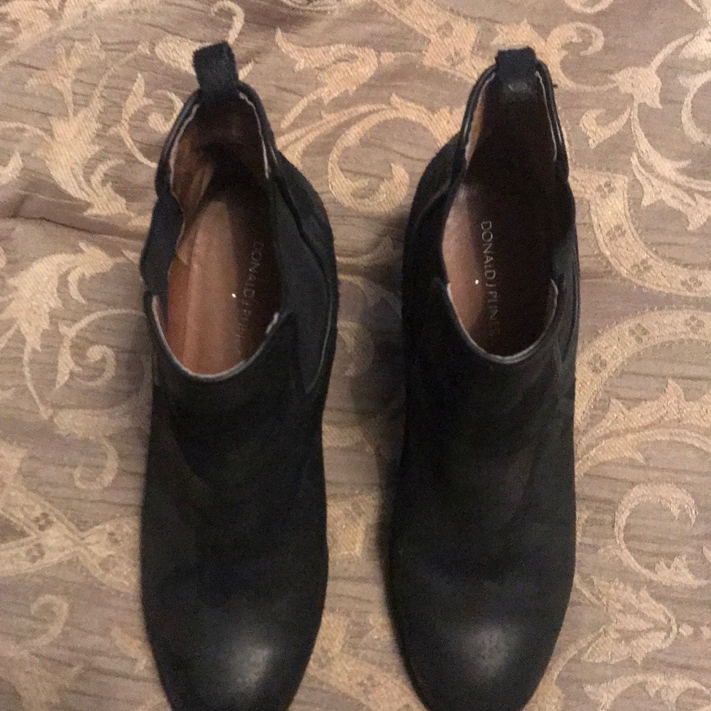Donald J Pliner ankle boot